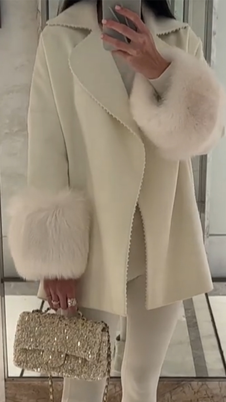 Women Collar and Cuffs Are Plush Temperament Casual Coat